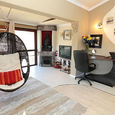 Twin Waters Guest House Randburg Esterno foto